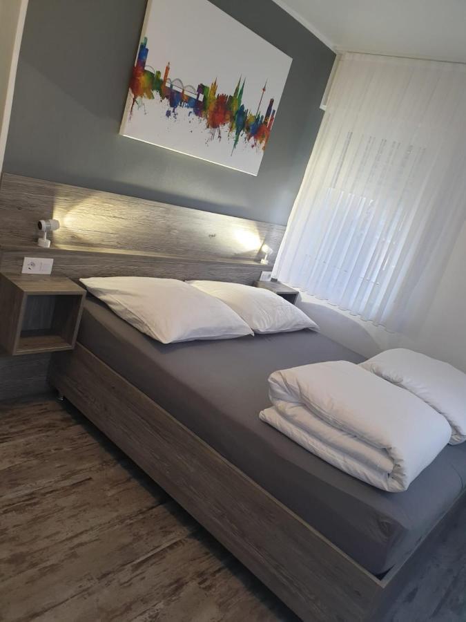 Pension Zwei A Leverkusen Extérieur photo