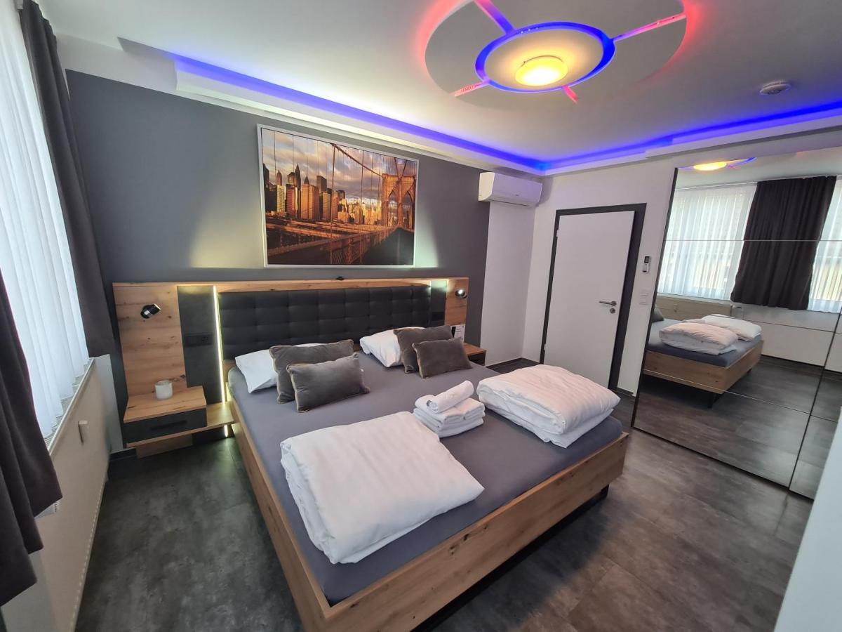 Pension Zwei A Leverkusen Extérieur photo