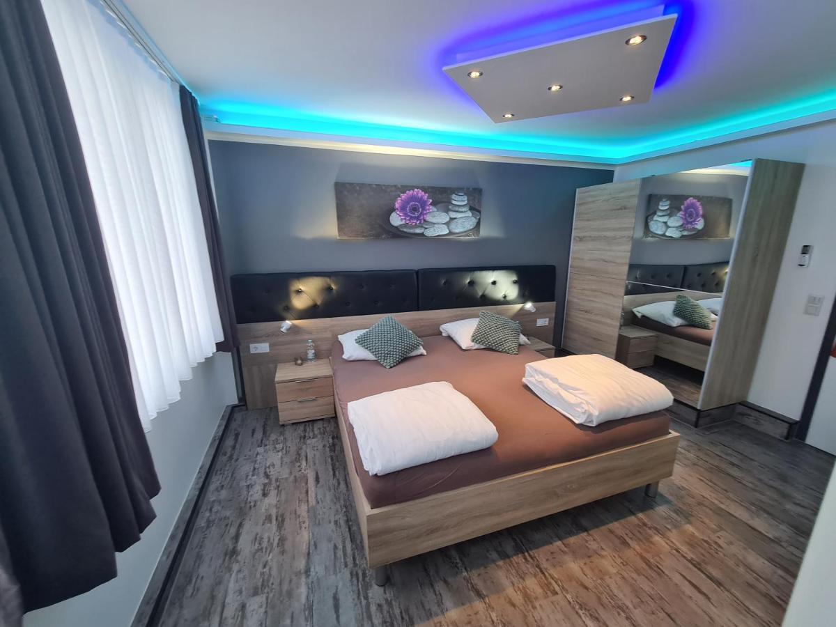 Pension Zwei A Leverkusen Extérieur photo